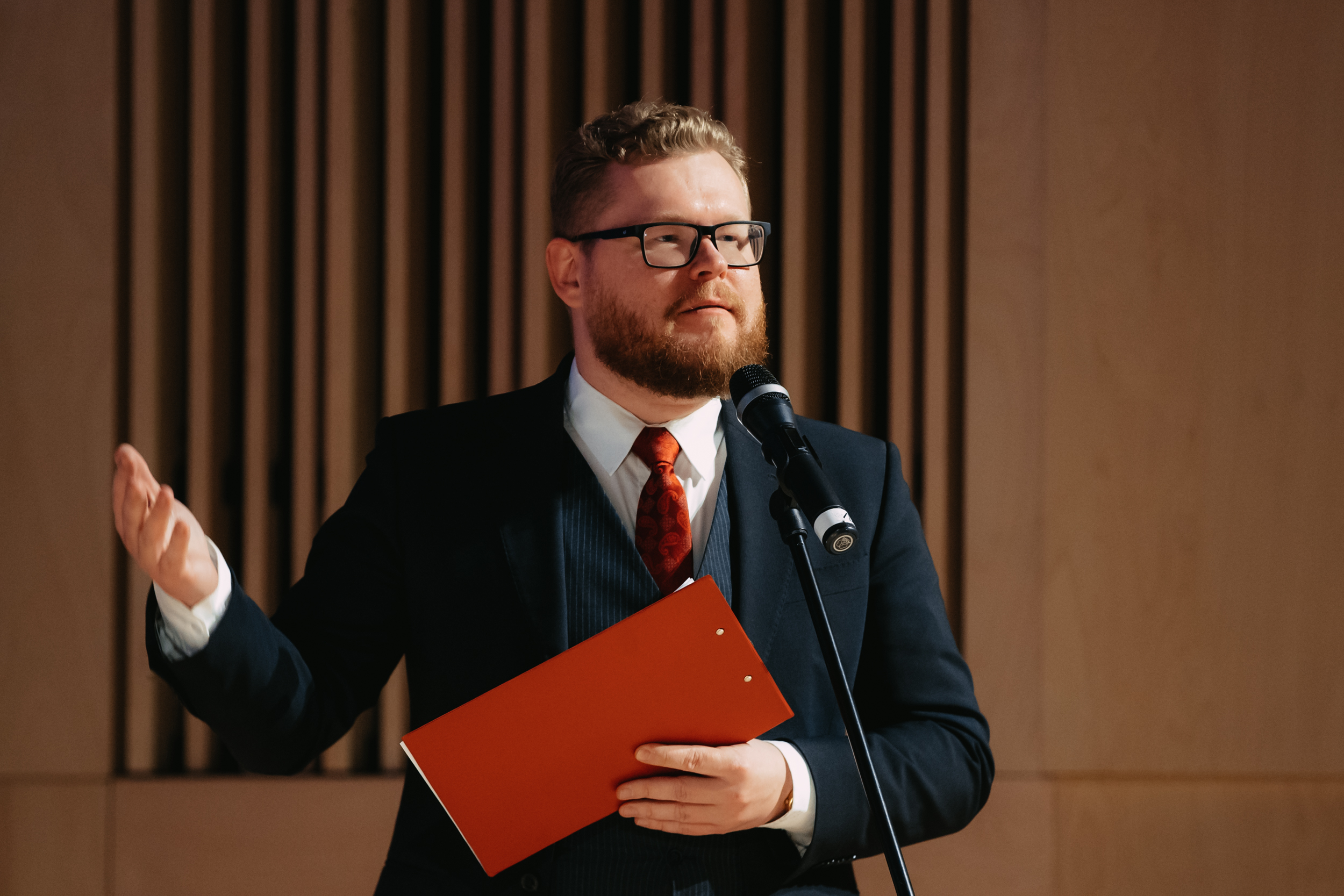 Gada balvas ceremonijas vadītājs Mārtiņš Daugulis