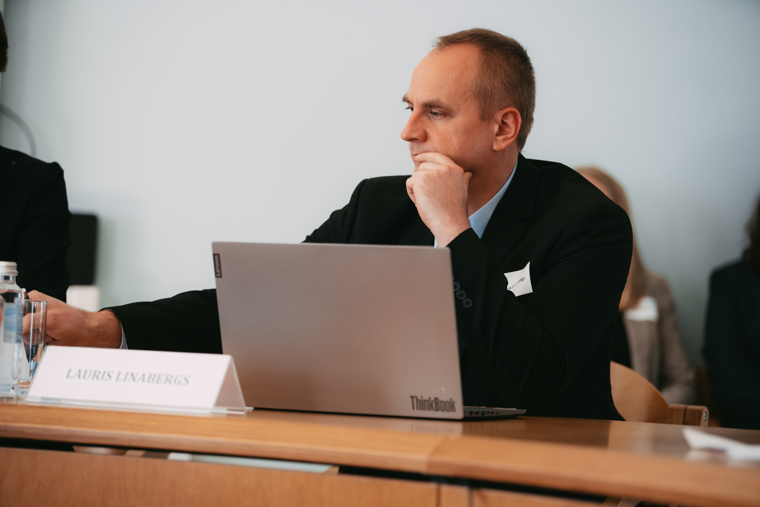 Izspēli tiesā Datu valsts inspekcijas pārstāvis Lauris Linabergs
