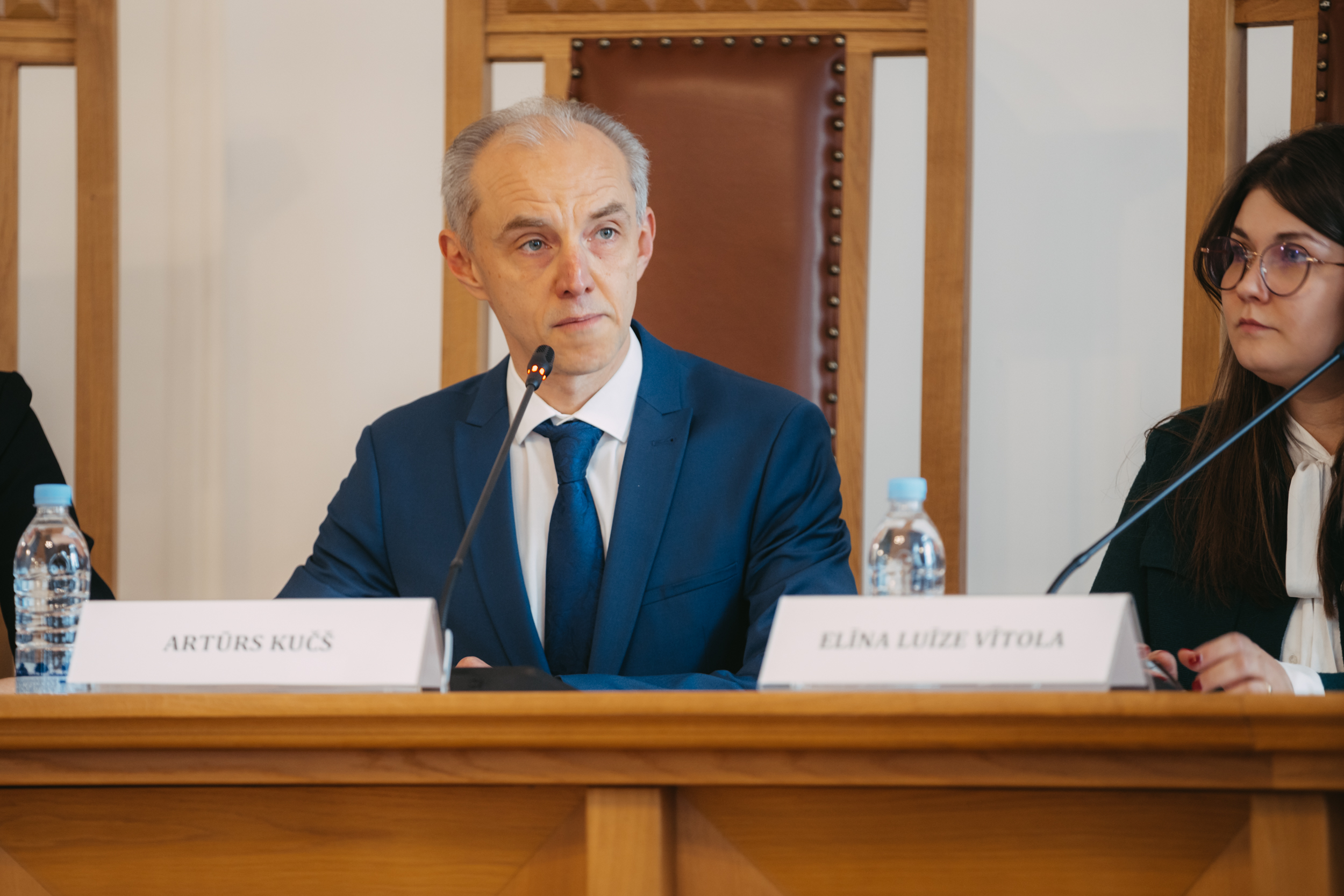 Izspēles fināls, Satversmes tiesas tiesnesis Artūrs Kučs un Latvijas pārstāvis starptautiskajās cilvēktiesību institūcijās Elīna Luīze Vītola