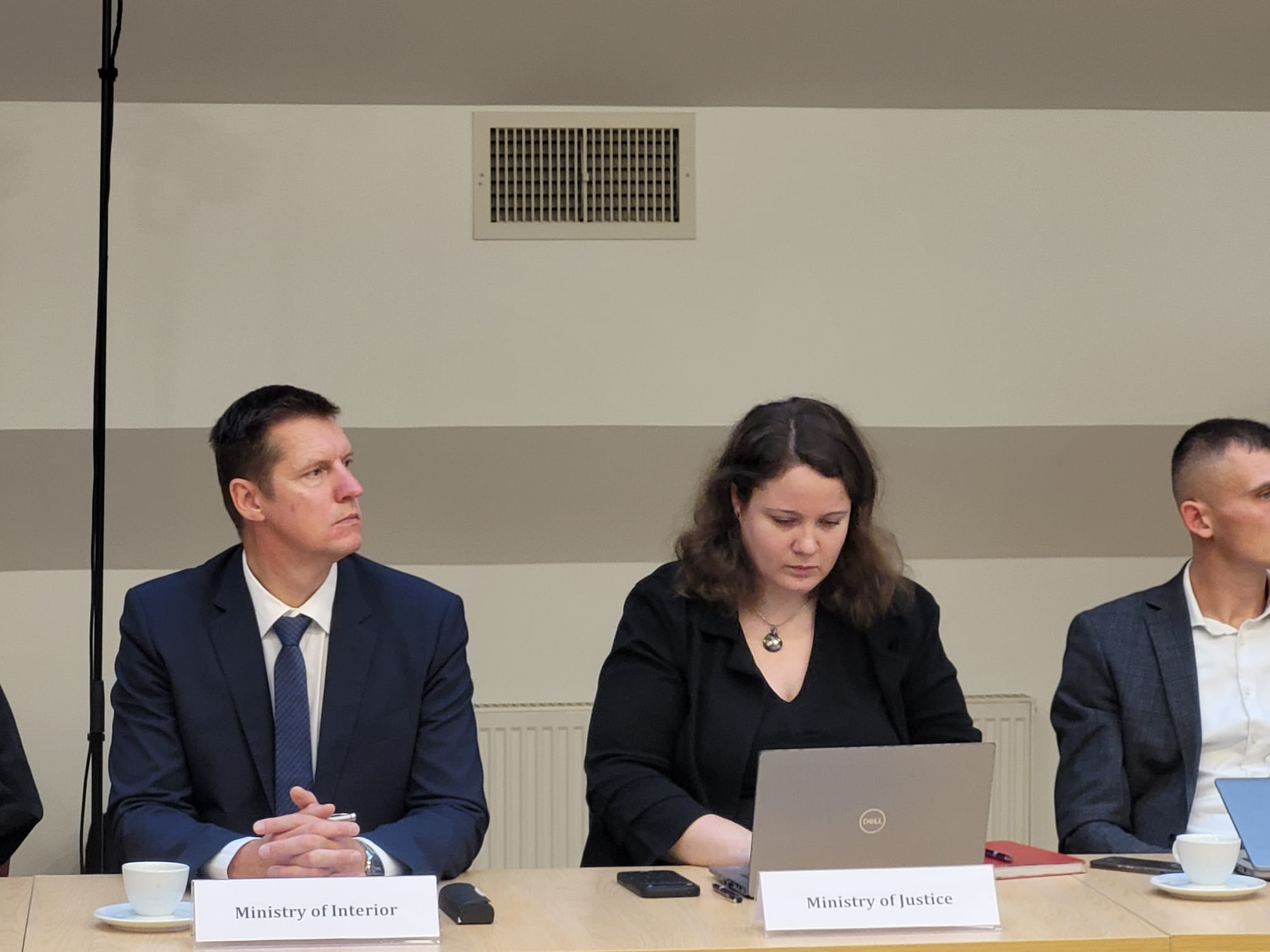 Ministriju un citu iestāžu pārstāvji Eiropas Padomes Spriedumu izpildes departamenta vizītē Tiesībsarga birojā