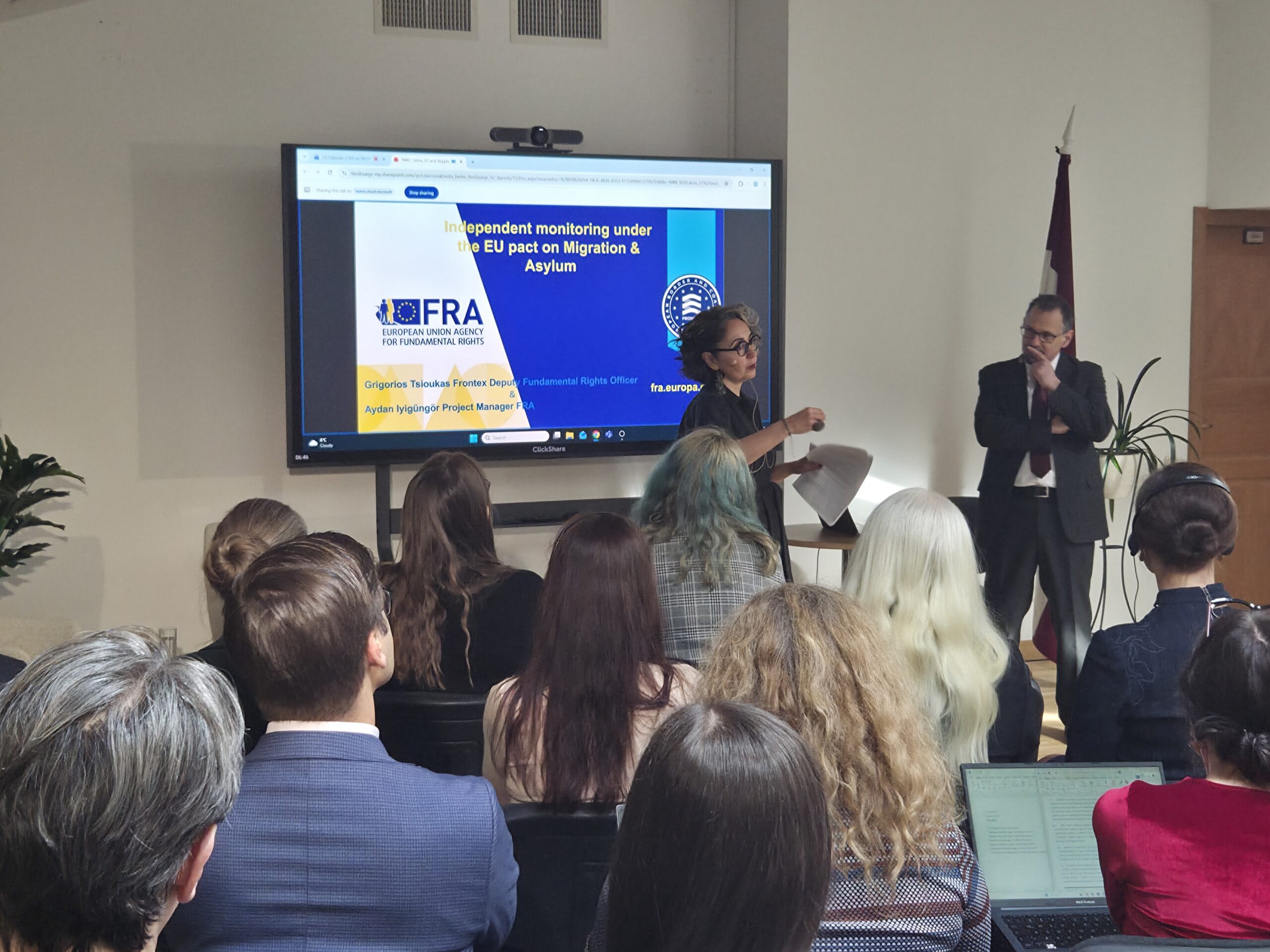 Apmācību vadītāji un dalībnieki