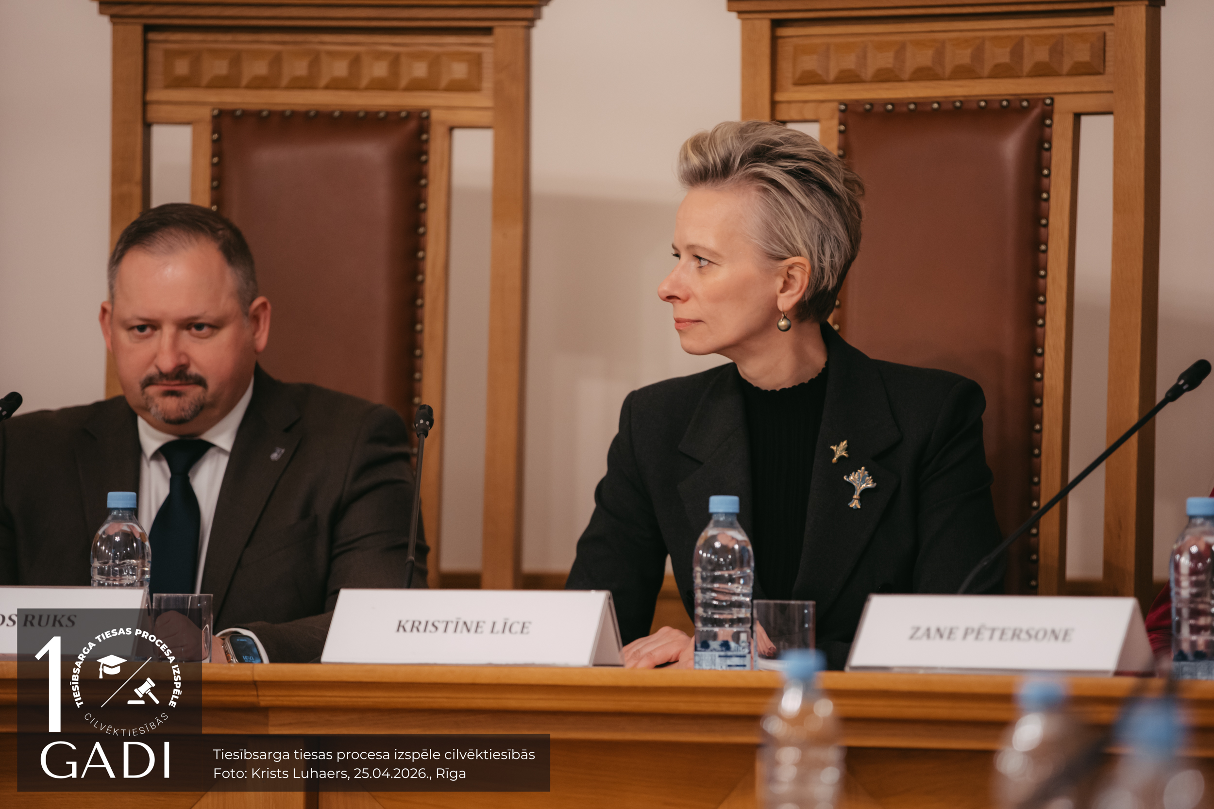 Fināla tiesneši - Armands Ruks un Kristīne Līce