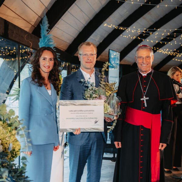 Tiesībsardze Karina Palkova, Daugavpils valstspilsētas pašvaldības vadītājs Andrejs Elksniņš Romas Katoļu baznīcas Rīgas arhibīskaps metropolīts Zbigņevs Stankevičs