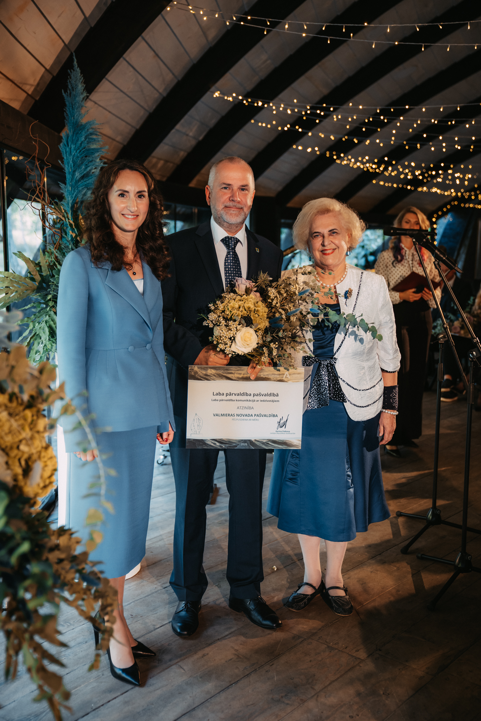 Tiesībsardze Karina Palkova, Valmieras novada pašvaldības domes priekšsēdētājs Jānis Baiks, Latvijas Zinātņu akadēmijas ģenerālsekretāre, profesore Baiba Rivža